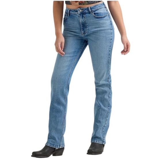 Wrangler Women's High Rise True Straight Fit Jean New with tags! 8 - 29 x 32 - Picture 2 of 9